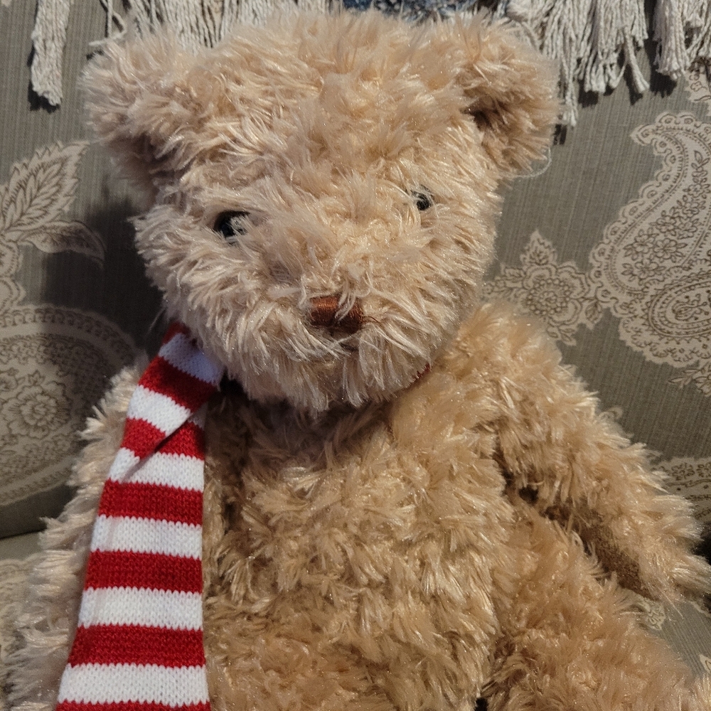 FAO Schwarz Teddy‎